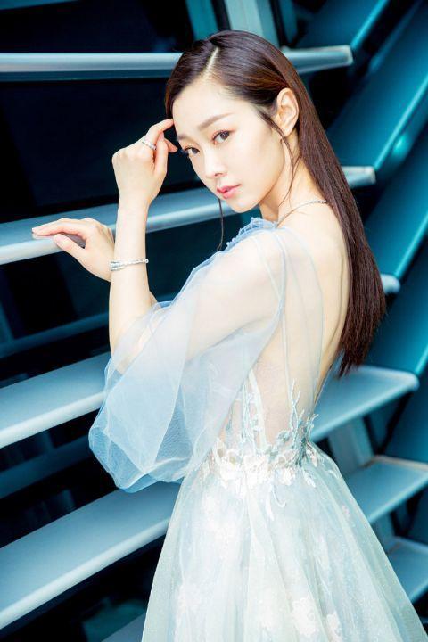 宋轶身材数据对比，从荧幕到现实的完美演绎
