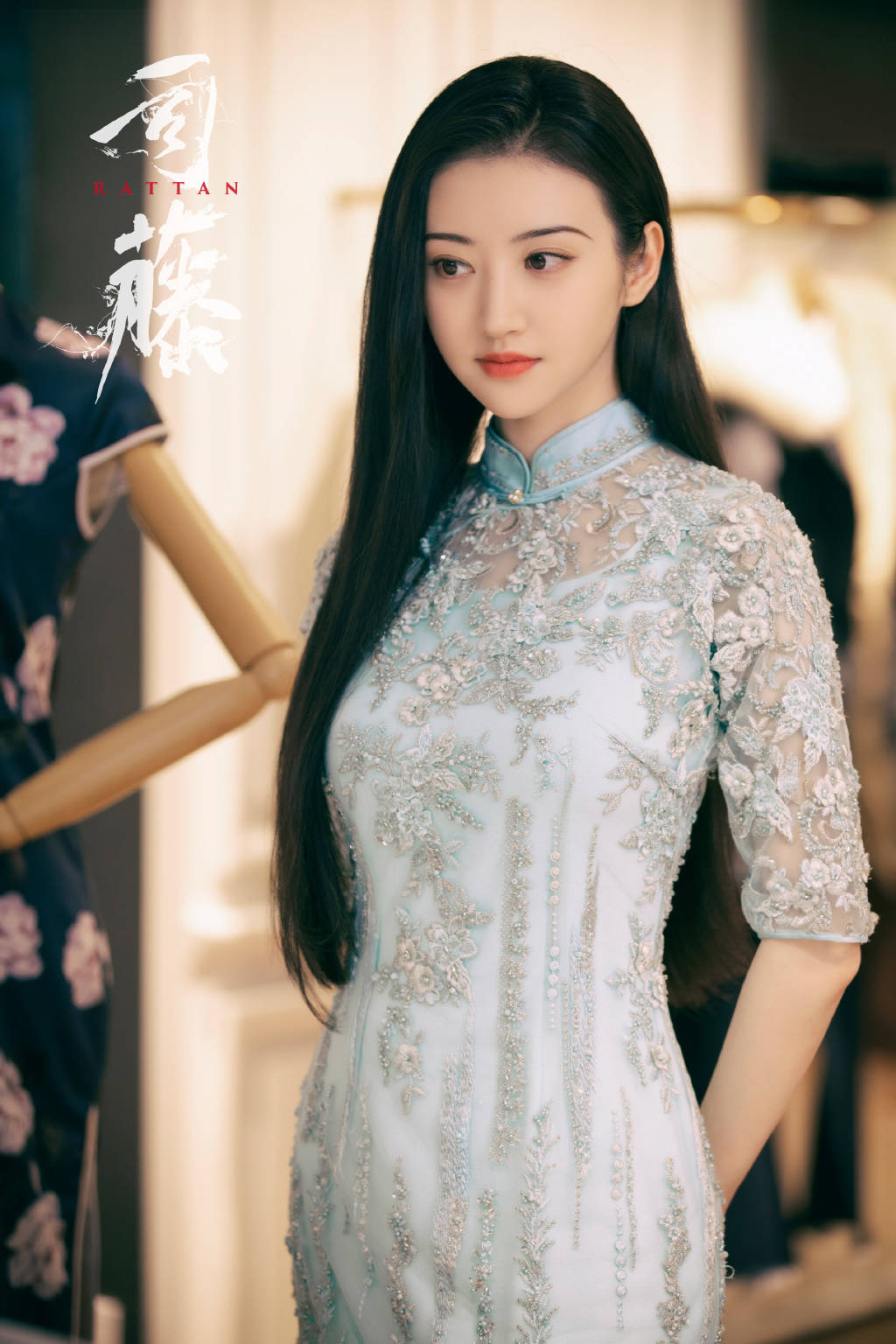宋轶，优雅与力量的完美结合——论其臀围的独特魅力