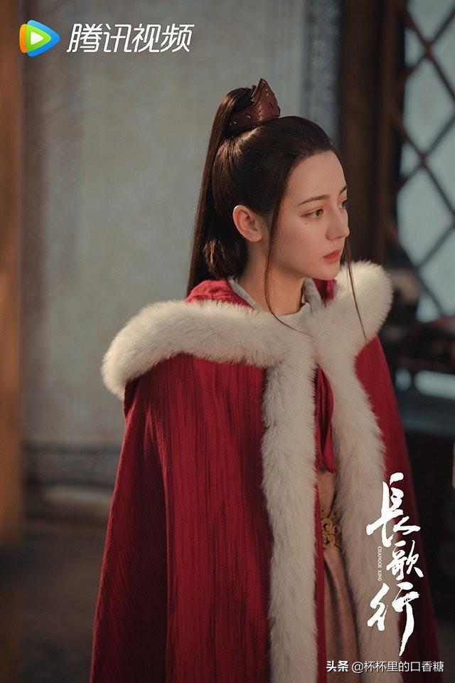 宋轶与迪丽热巴，两位女星的身材魅力对比